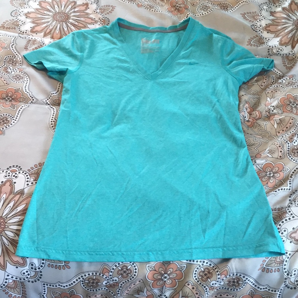 Nike dri-fit short sleeve workout shirt